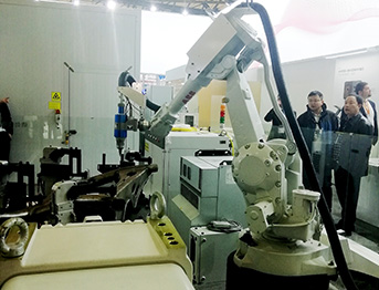 ABB2400三維切割機(jī)器人